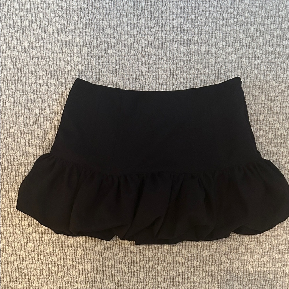 Tiger Mist black mini bubble skirt. Size small